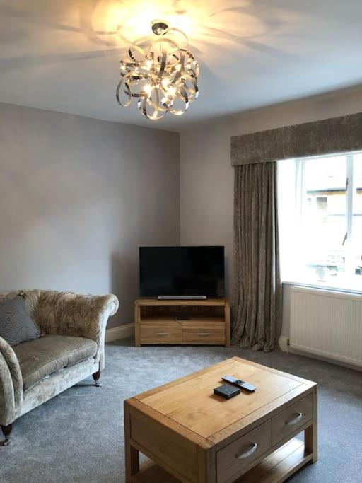 Stunning Apartment In The Heart Of Broadway Broadway  Exteriör bild